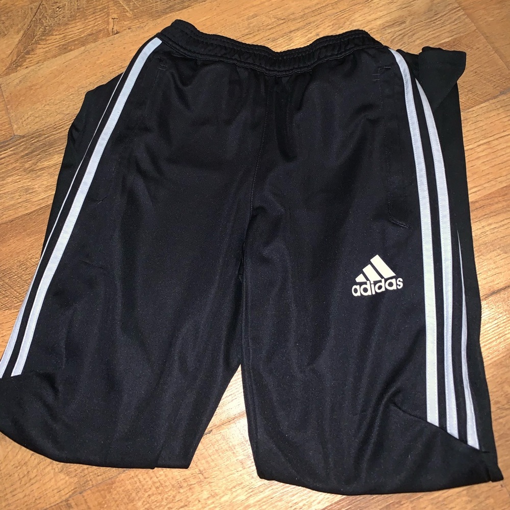 Girls adidas pants 🌸🤩